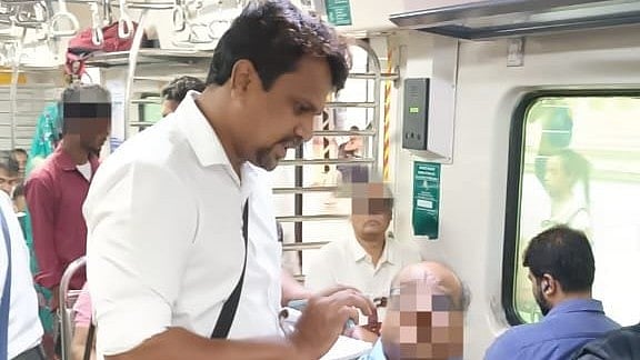 Mumbai’s Parel–Kalyan AC local saw three passengers caught with AI-generated fake season tickets. GRP files case; Central Railway steps up checks.